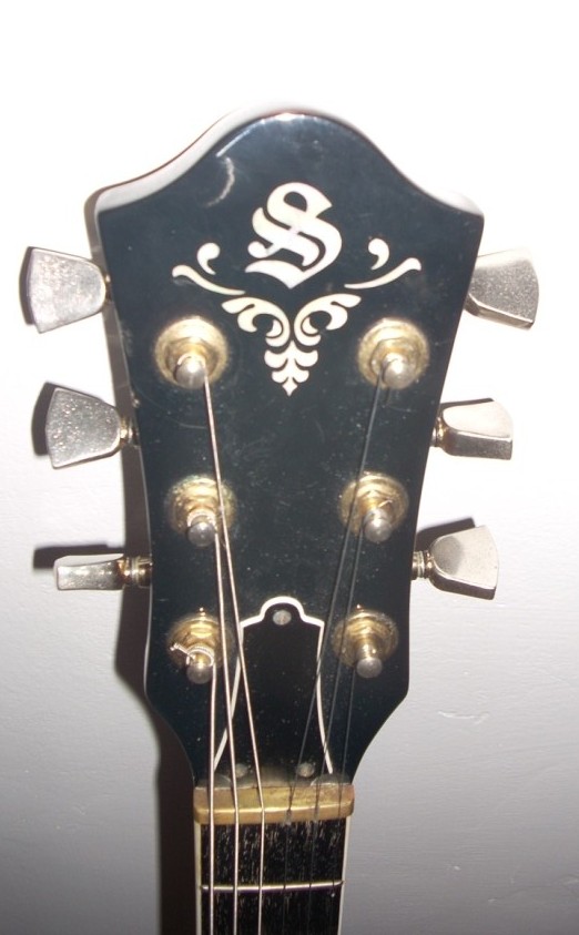 Nagoya Suyzuki Electric Guitars Hollowbody headstock