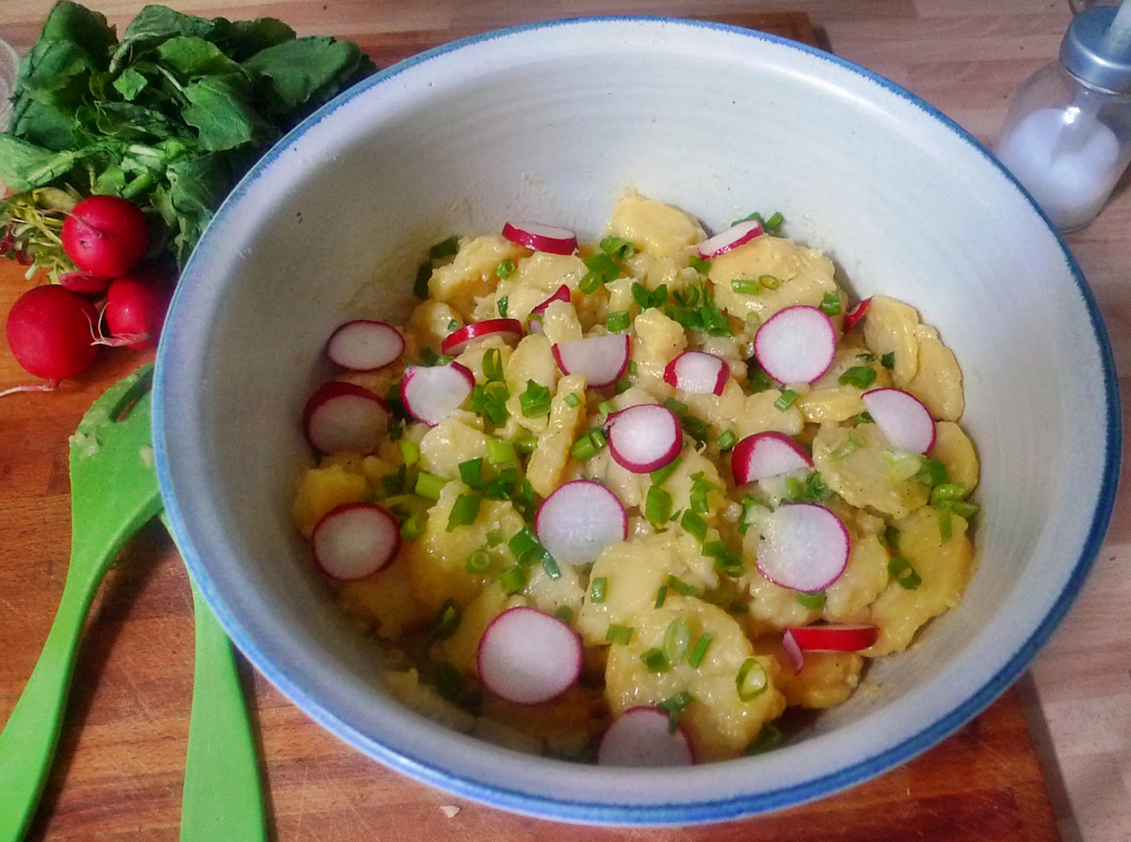 Schnippelboy: Kartoffelsalat-Wiener Würstchen-Gurkensalat