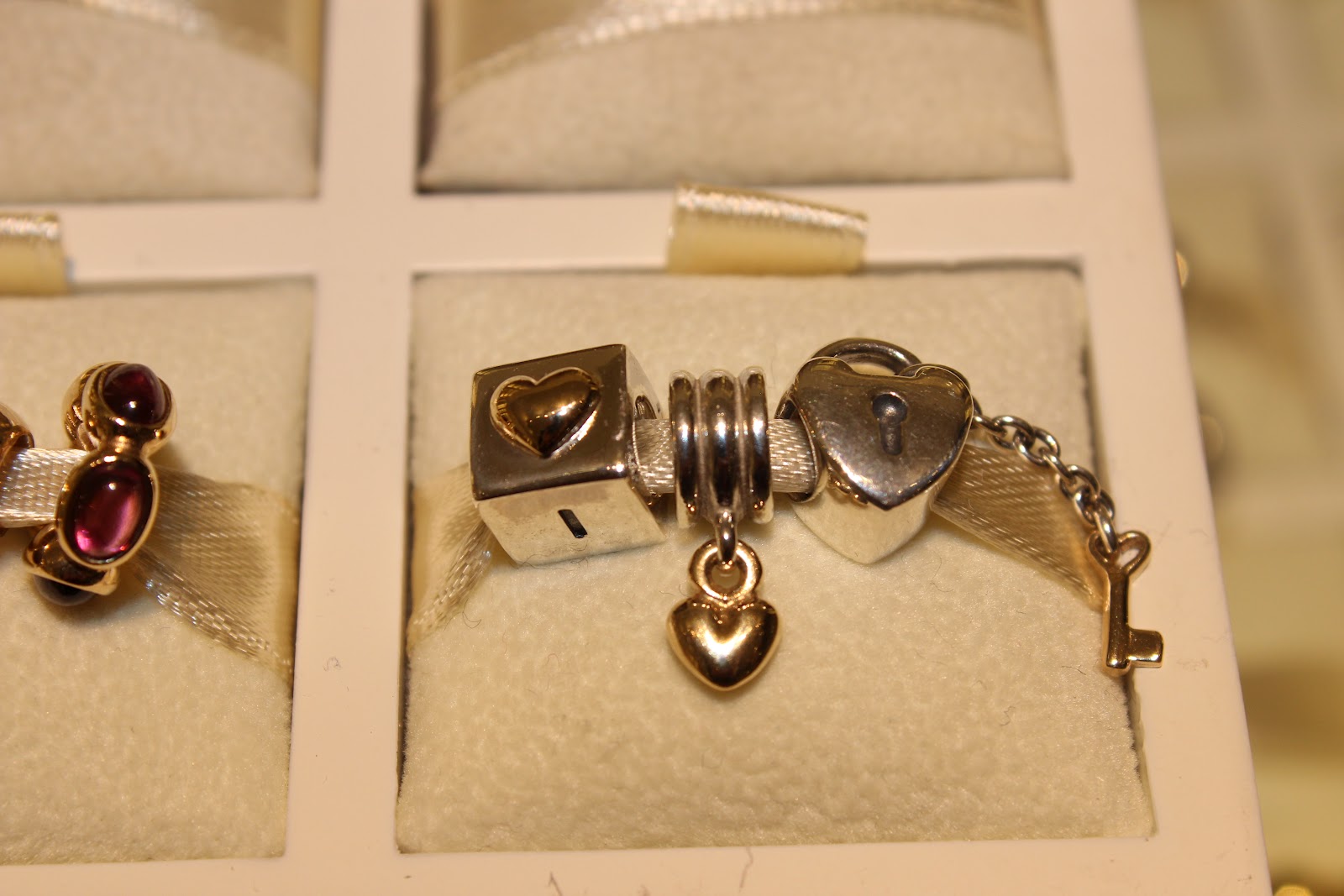 AskNatela Pandora jewelry ideas for Valentine's day