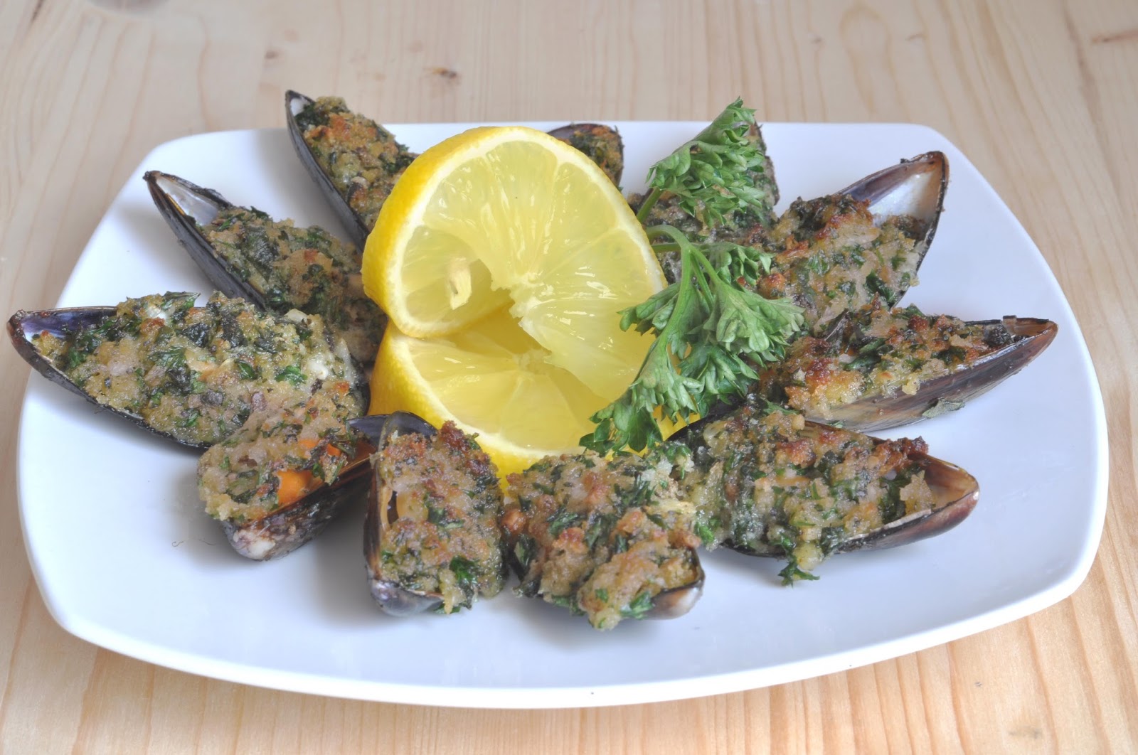 Simple Food Garlic and Oregano Stuffed Mussels