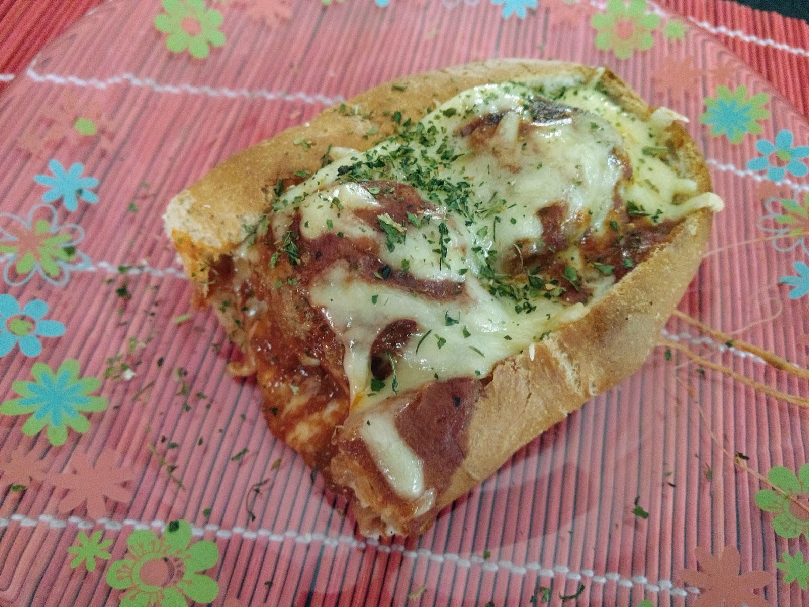 Bread boats pizza