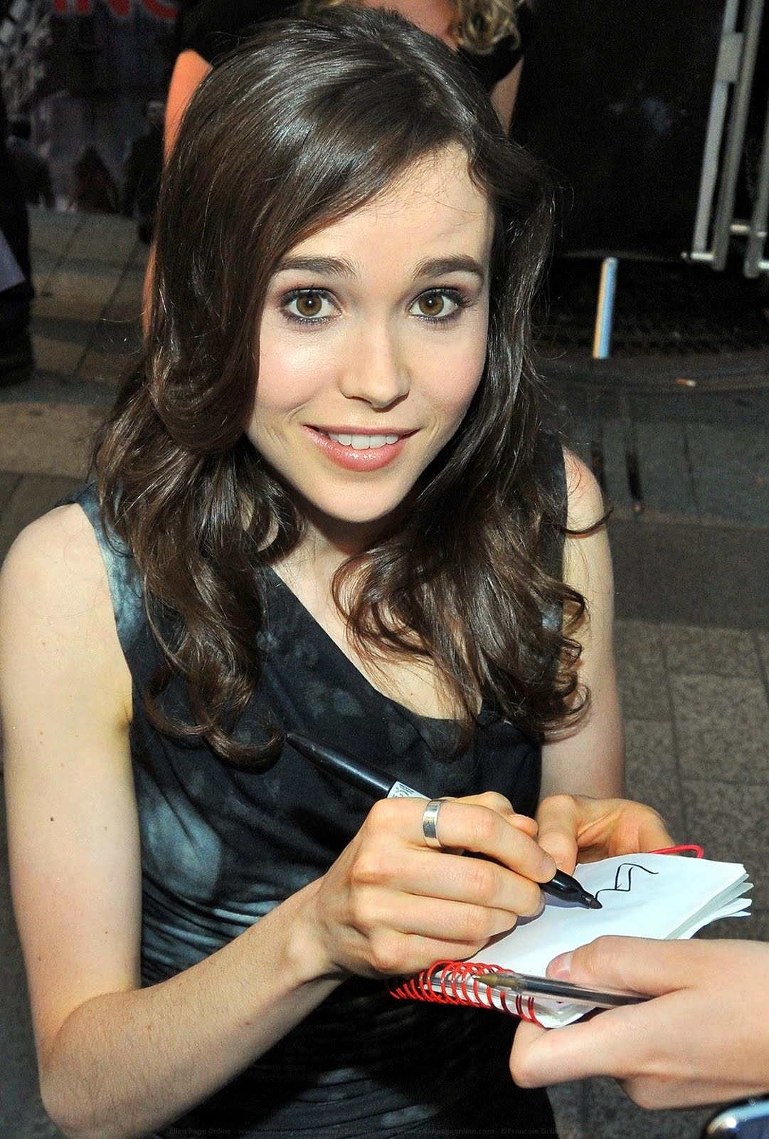 Ellen Page Profile And Pictures 2011 | All About Hollywood