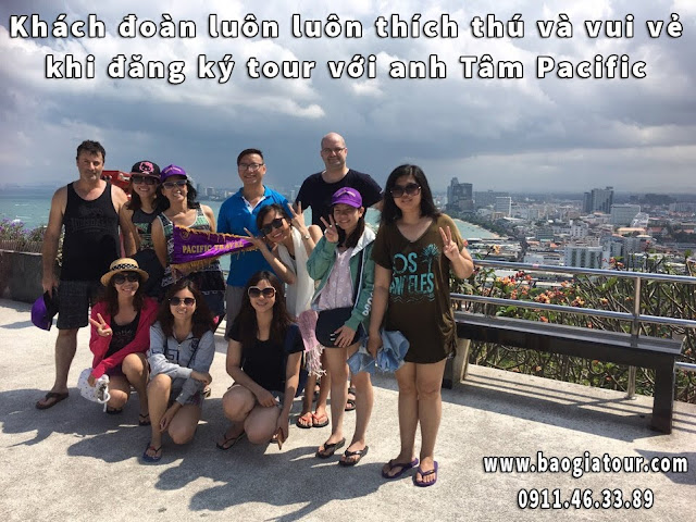 Khách đoàn luôn luôn thích thú và vui vẻ khi đăng ký tour với anh Tâm Pacific Khách đoàn luôn luôn thích thú và vui vẻ khi đăng ký tour với anh Tâm Pacific