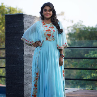 Actress Ramya Nambeesan Cute Photos Gallery Actress Ramya Nambeesan Cute Photos Gallery
