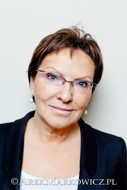 Ewa Kopacz, premier polski - sesja wizerunkowa polityka na wybory.