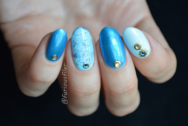 dry brush, rhinestones, shimmer blue nails