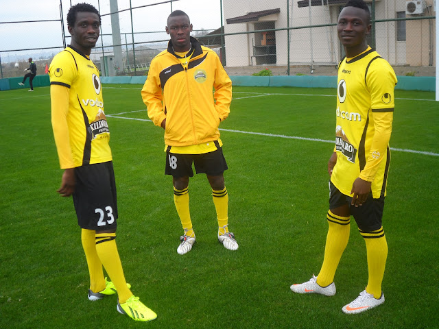 http://4.bp.blogspot.com/-bfqVSfb_xTE/UOLETHkB9tI/AAAAAAAATRE/zgIfpilGQQM/s1600/Cannavaro,+Domayo+&+Msuva+wakiwa+mazoezin.JPG