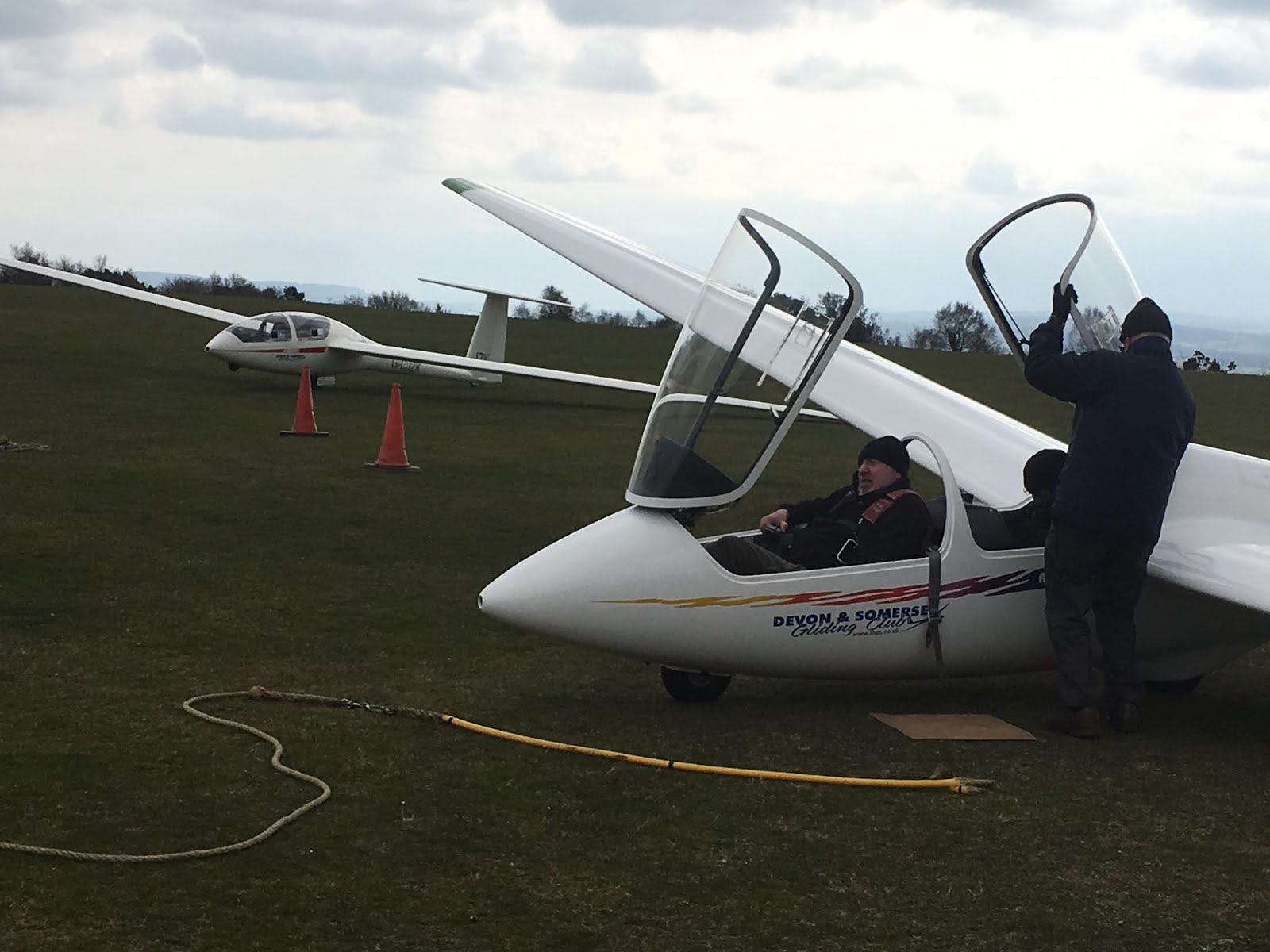 Devon & Somerset Gliding Club News Sun 14th April