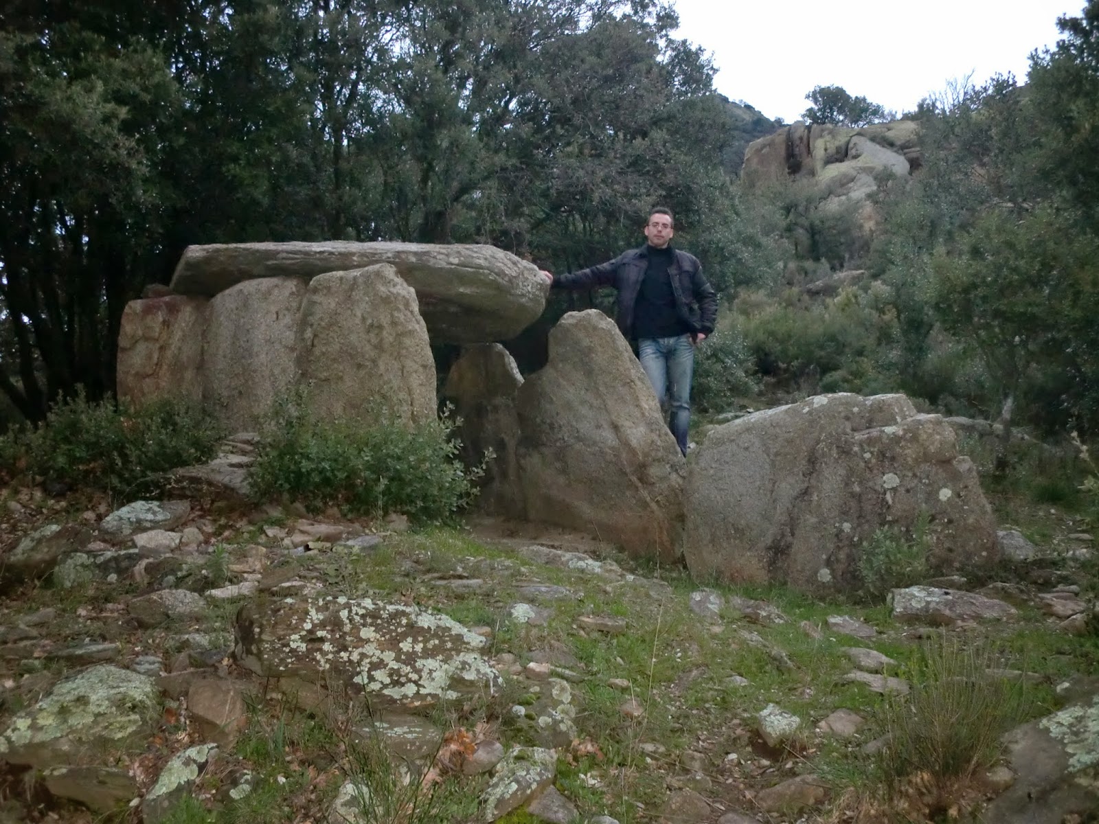 Rutes prehistòriques Dòlmens a Darnius i Sant Joan de l'Albera