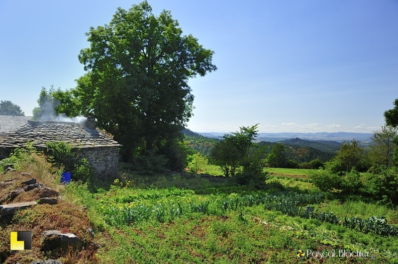 le four communal et son jardin bigorre photo Pascal Blachier