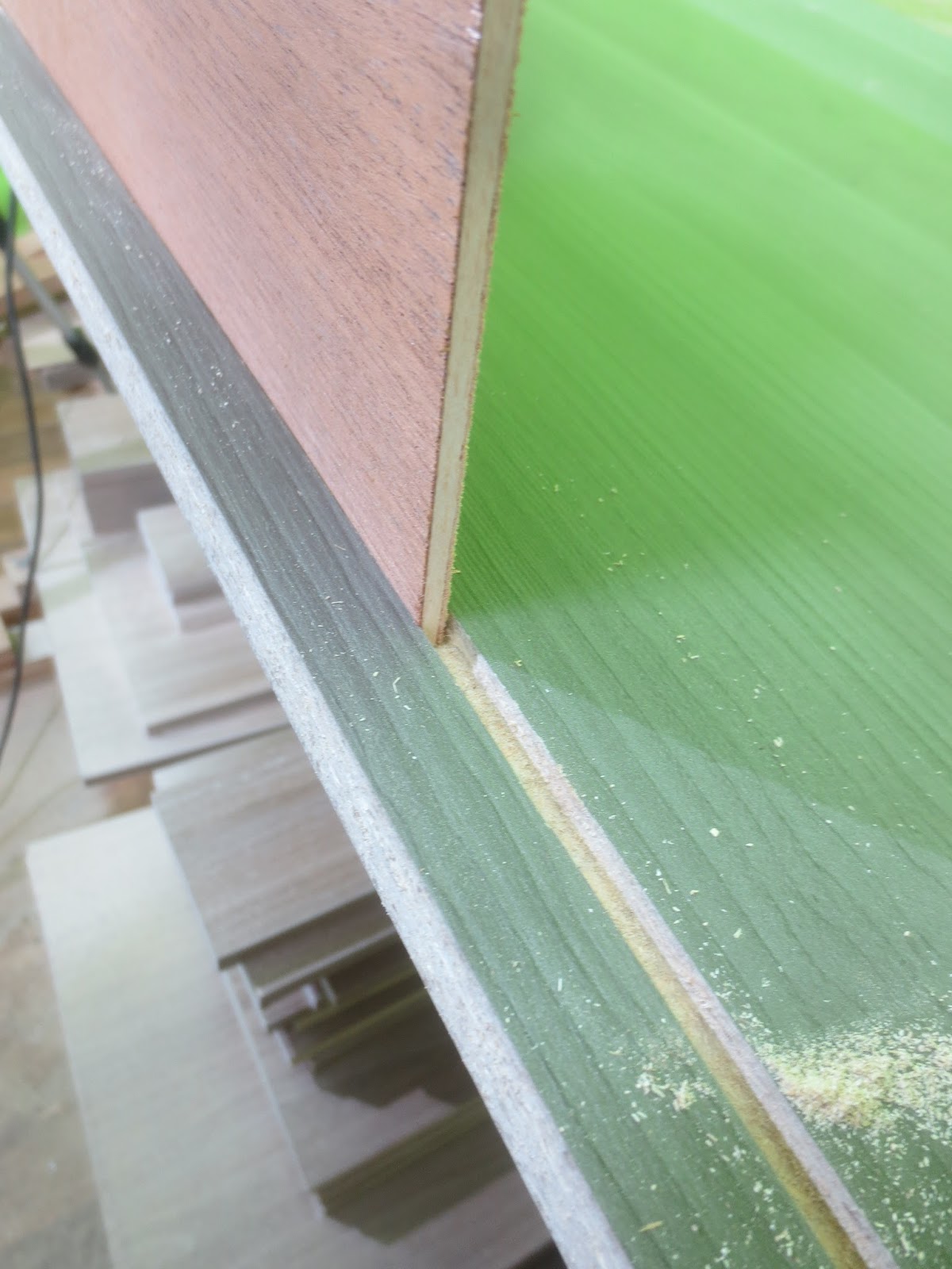 Decoraciones Manualidades En Madera: Como Hacer Ranuras En La MELAMINA