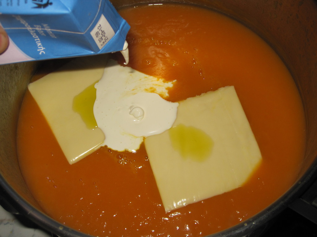 Skytte's Kitchen: White Truffle Butternut Squash Veloute w. Pecorino Crisp