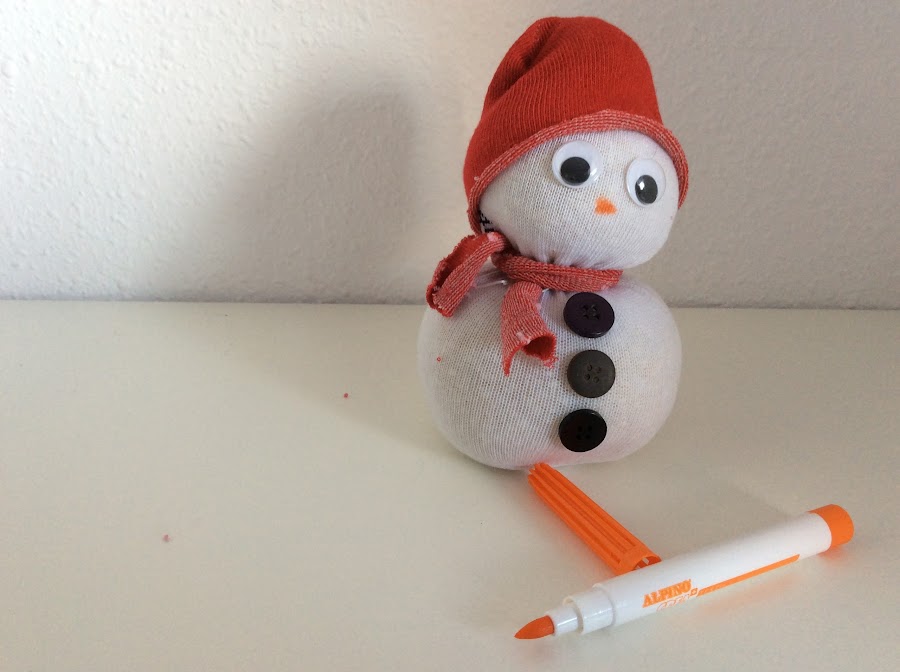Muñeco de nieve diy con calcetines