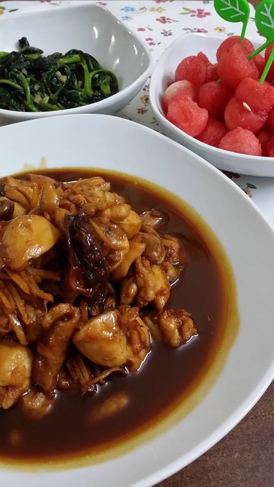 Warm Delights Kitchen Yellow Wine Chicken