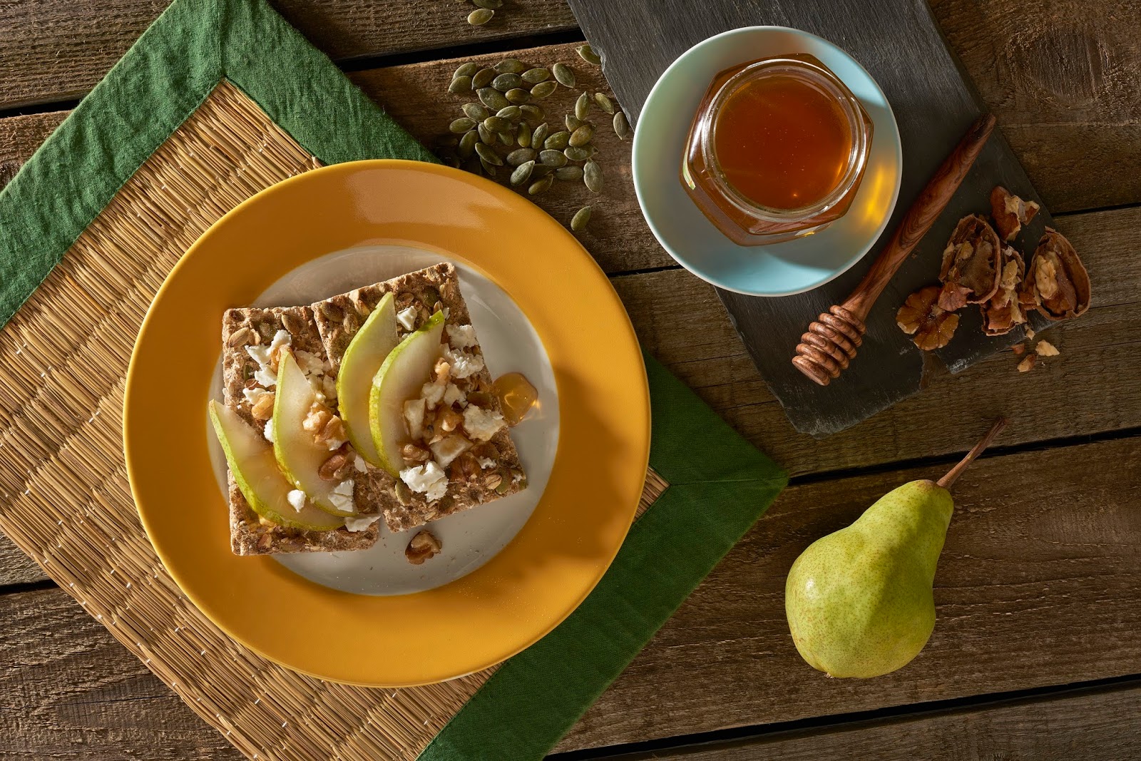 Pumpkin Seed and Oat Ryvita Crispbreads with Feta Cheese and Pear: