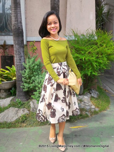 Woman In Digital Sample Summer Wedding Outfit Sample Summer Wedding Outfit