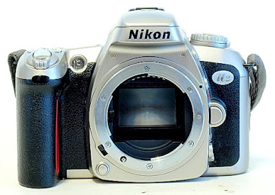 Nikon U2, Front