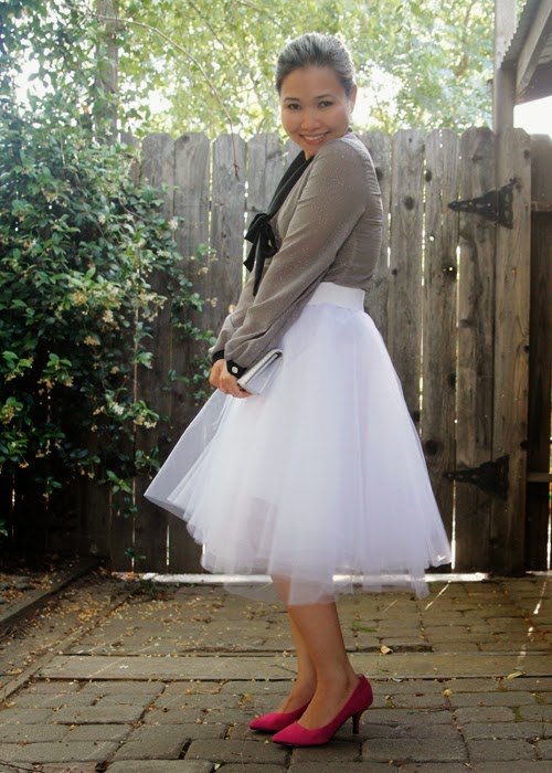 DIY tulle skirt (tutorial) | Yarns and Buttons