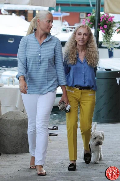Crown Princess Mette Marit has been seen in Portofino with her girlfriend Franca Sozzani