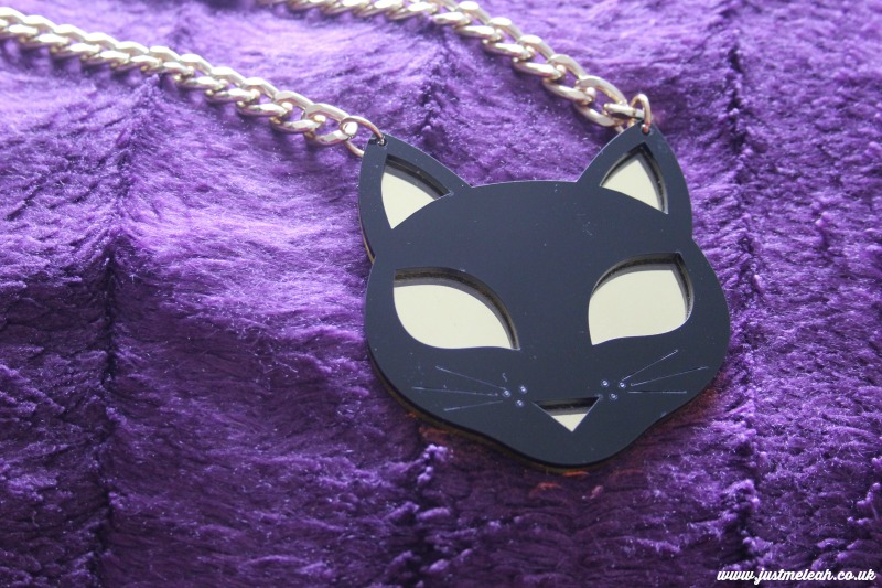 Chunky Cat Cuddler cat necklace Love Leah