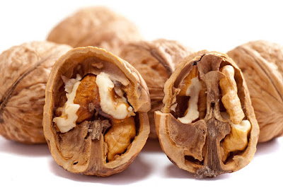 walnuts-2312506_960_720