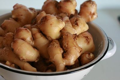 Jahe mentah untuk dibuat wedang Jahe mentah untuk dibuat wedang