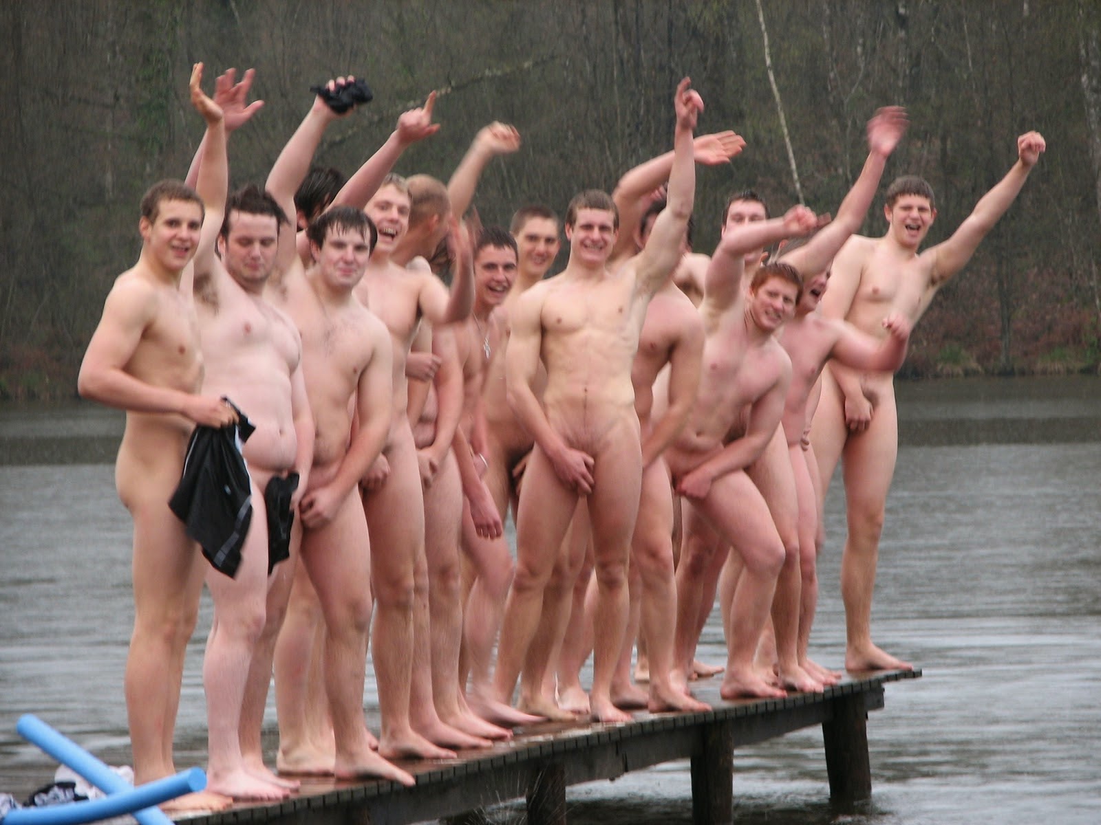 Guys Nude Groups 95