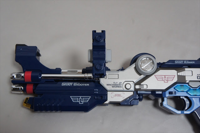 ウルトラマン ネクサス 大型分離銃 ディバイトランチャー