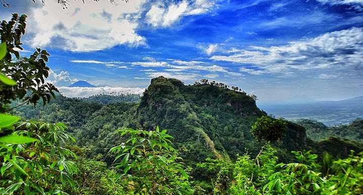 Wisata alam pegunungan Menoreh | OYIN AYASHI