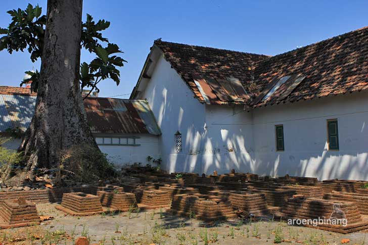 makam kyai telingsing sunggingan kudus