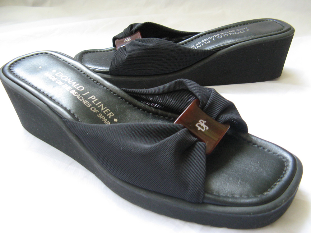 Donald Pliner Wedges Black Size 7.5