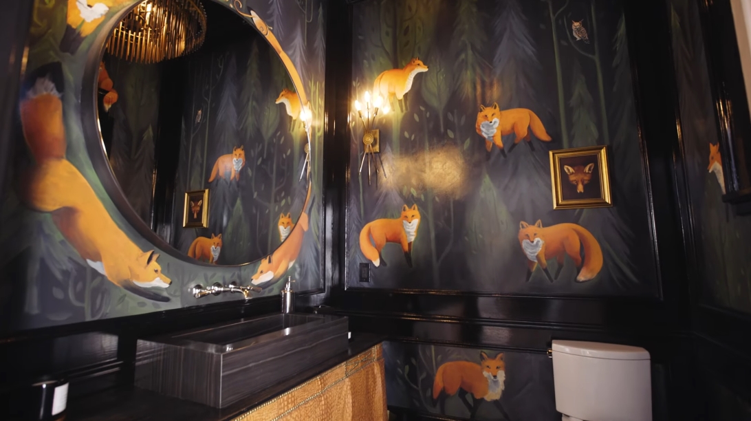 45 Interior Design Photos vs. 601 S Windsor Blvd, Los Angeles Luxury Mansion Tour
