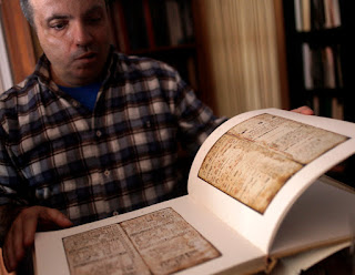 El Quinto Sol. Diario de un Observador Todas estas señales hicieron que las puertas de la cultura maya se abrieran y los sacerdotes mayas o h-mem compartieran con Joao sus conocimientos ancestrales que le ayudaron a "descifrar los códices con mas facilidad."
