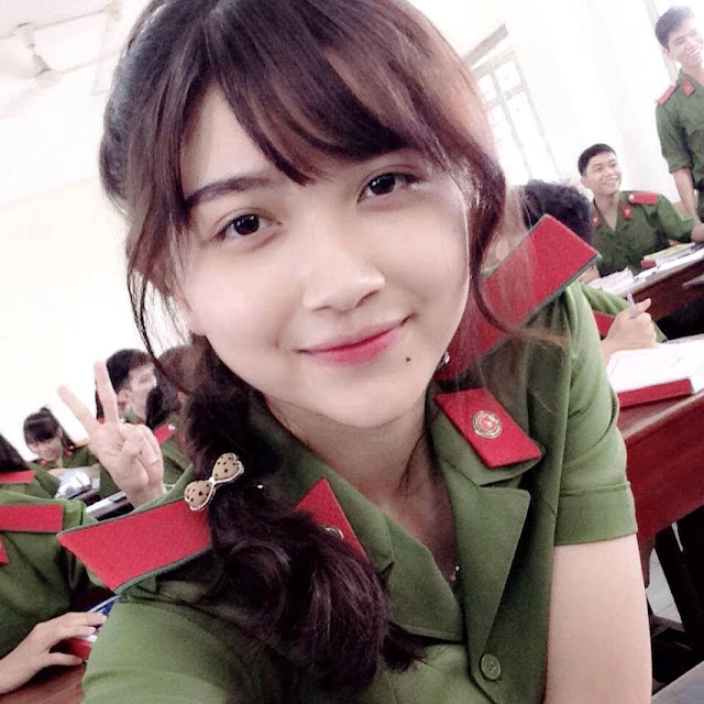 Đốn tim hình ảnh nữ cảnh sát xinh đẹp nhất Việt Nam