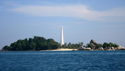 beach-tanjung-kelayang-belitung