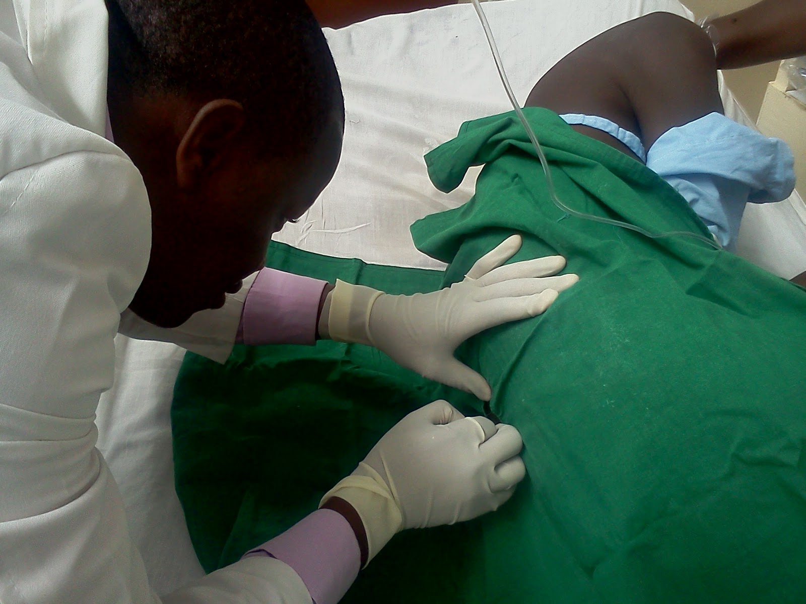 an-osteopath-in-kenya-tuberculosis