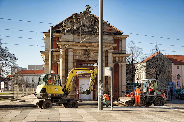 Baustelle Potsdam, Straßenarbeiten am Filmmuseum, Nähe Breite Straße, 14467 Potsdam, 11.01.2014