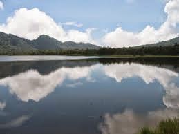 Beautiful Lake - Situ Lembang http://www.aseppetir1.com/2015/03/lakes-beautiful-lake-lembang-situ.html