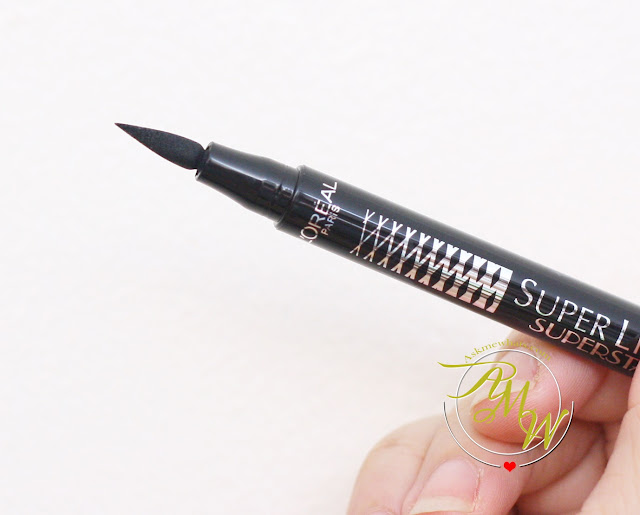 a photo of L'Oreal Super Liner Superstar review in black by Nikki Tiu of askmewhats.com