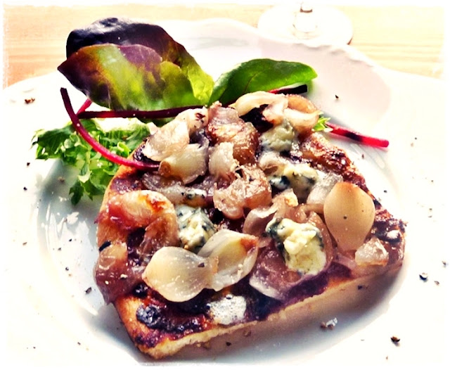glazed shallot blue cheese pizza
