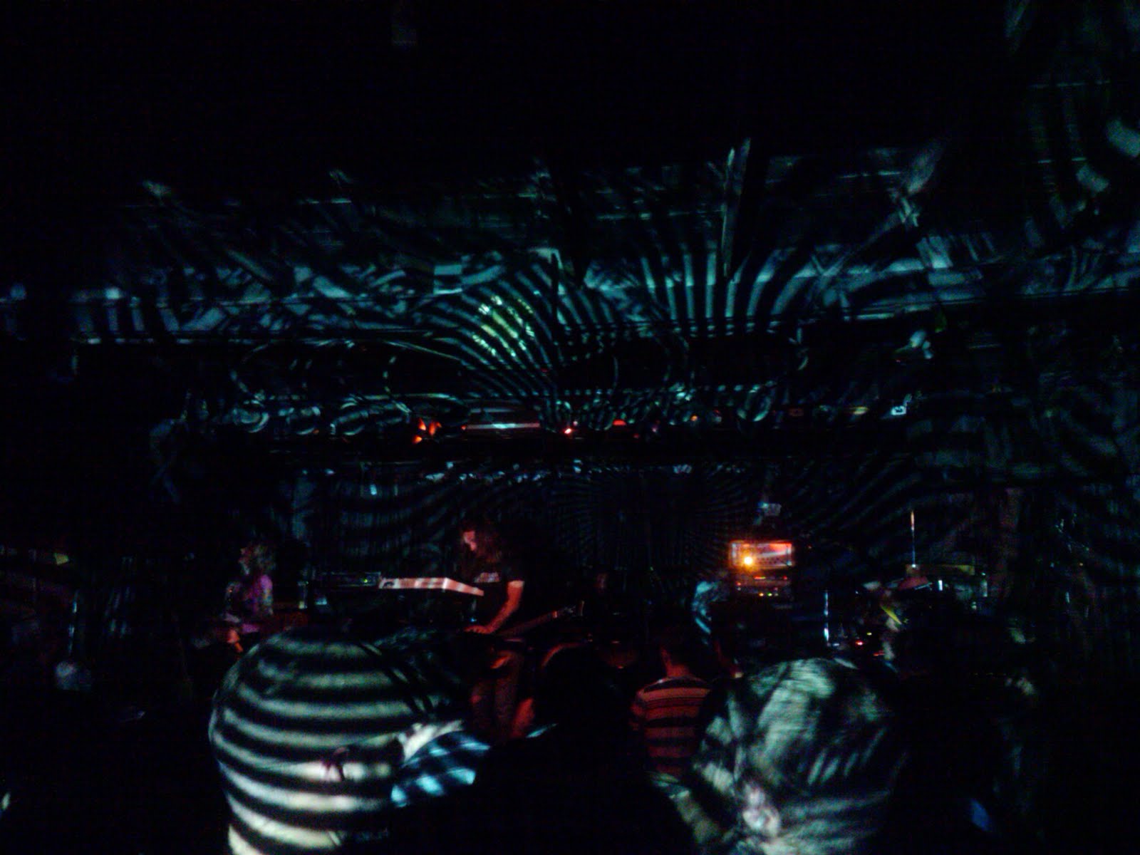 TorqueZine KYLESA at Rubber Gloves Rehearsal Studio, Denton [06.04.11]