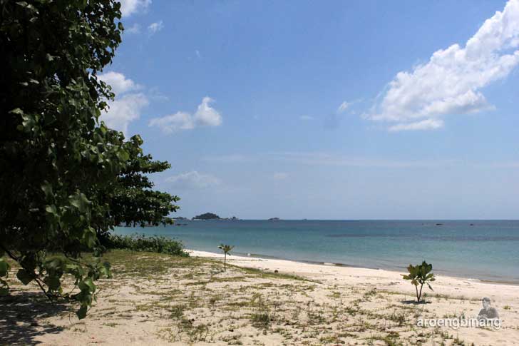 pantai mabai belitung