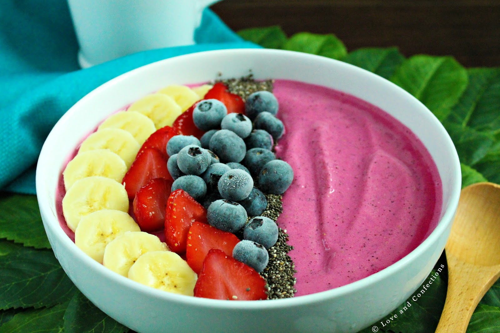 Dragon Fruit Smoothie Bowls Love And Confections 