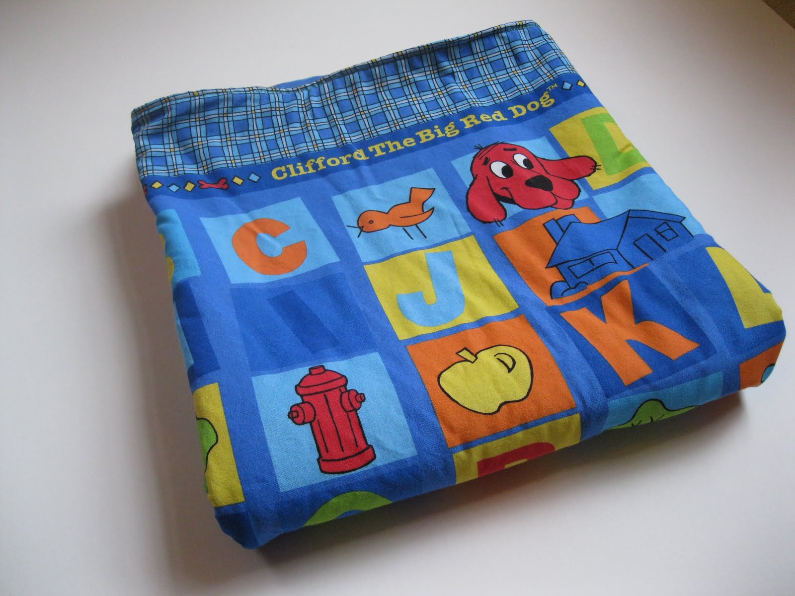 Monkey See, Monkey Do! Clifford Blanket