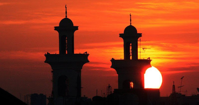 3 Seruan Bagi Umat Muslim yang Wajib Dipenuhi 3 Seruan Bagi Umat Muslim yang Wajib Dipenuhi