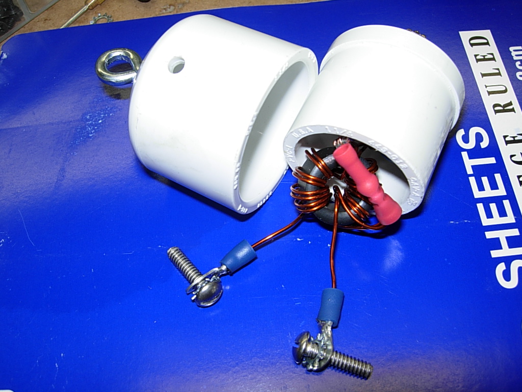 W7YV Ham Radio RF Baluns and 20M Vertical Antenna Photos