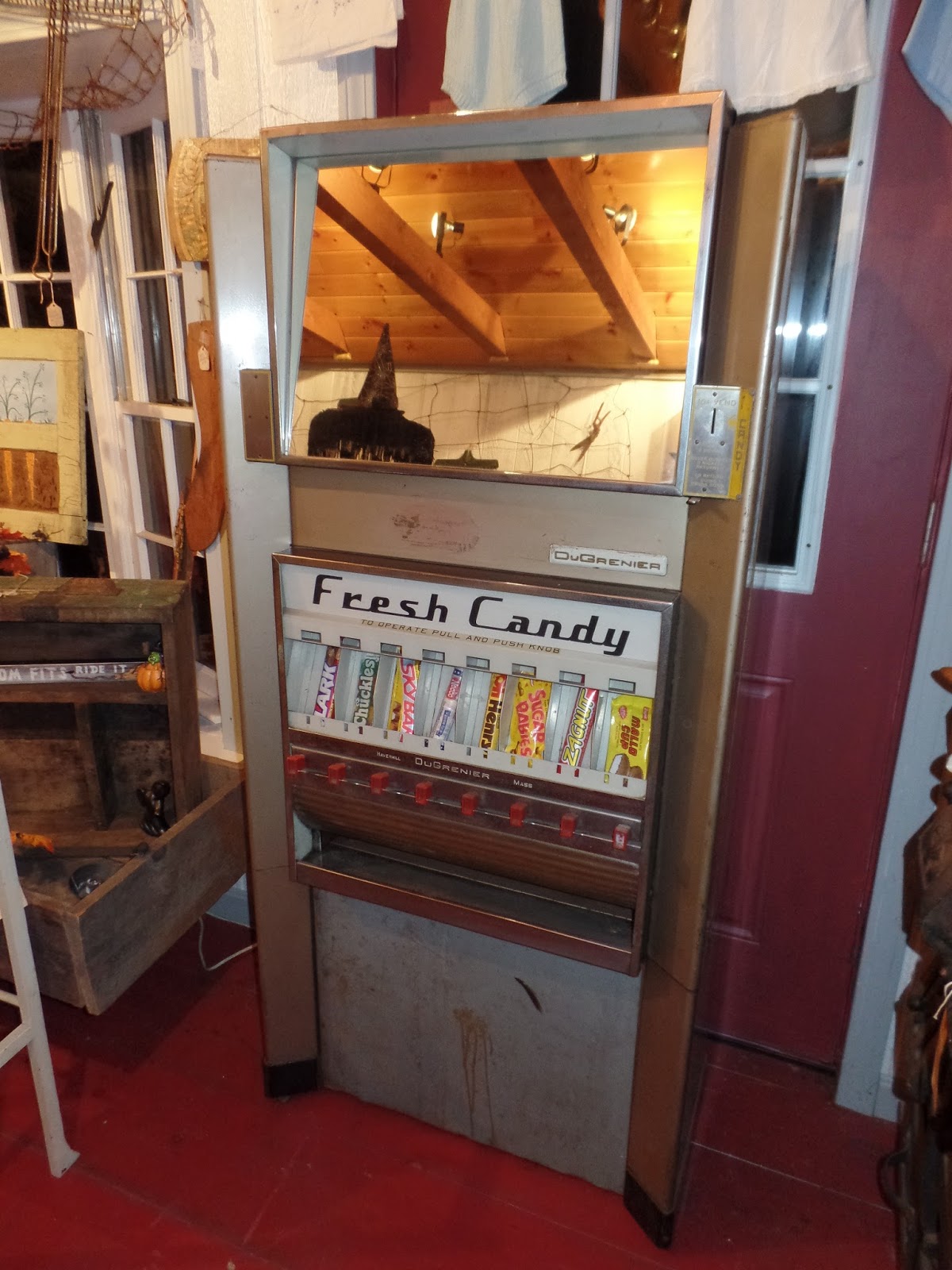 Log Cabin Antiques & Gifts Working vintage candy vending machine!