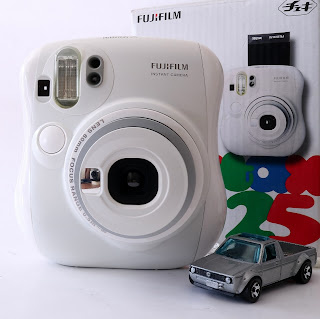 Fujifilm Instax Mini 25 White