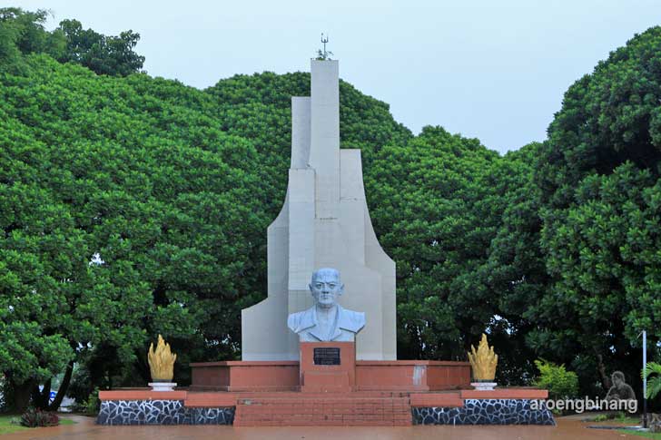 makam sam ratulangi minahasa sulawesi utara