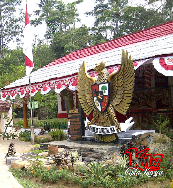 Patung Garuda pancasila Patung Garuda pancasila